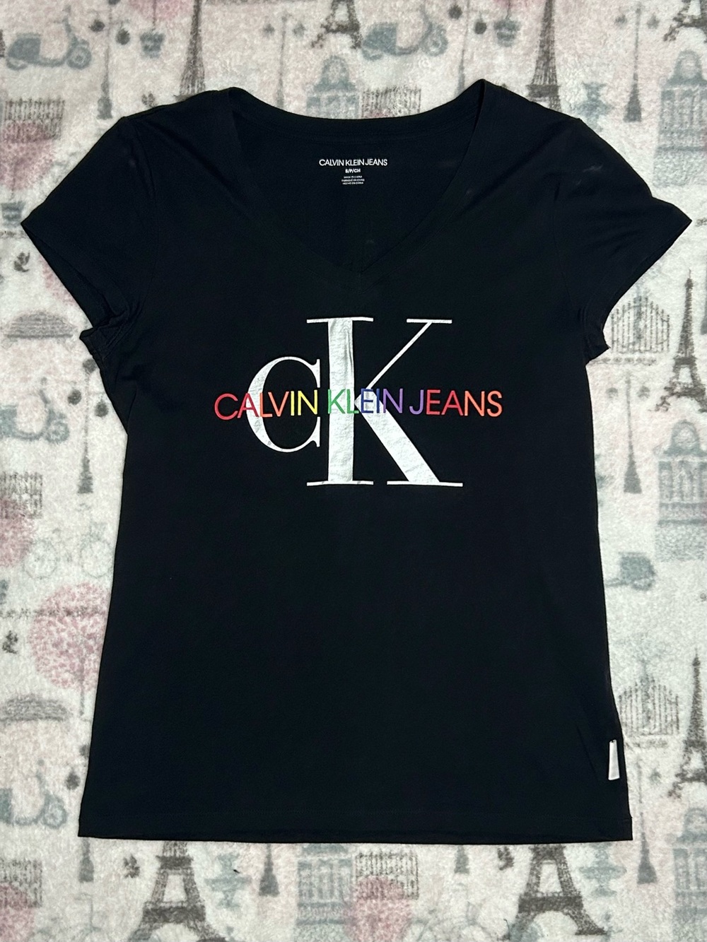 Calvin Klein Jeans Women's Black V-Neck Rainbow Logo Tee